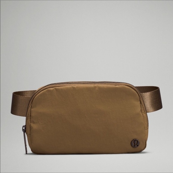 LULULEMON EVERYWHERE BELT BAG IN ARTIFACT - Picture 2 of 5
